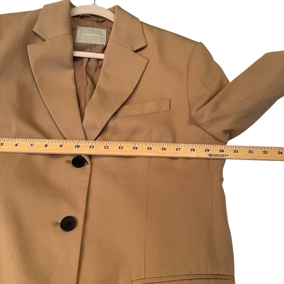 Everlane The 80s Blazer
Ash Brown -Oversized - Size 6 NWOT - Picture 5 of 13